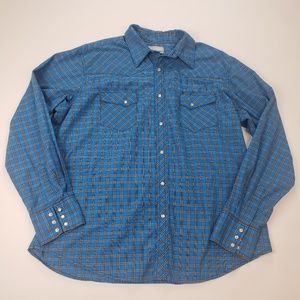 Wrangler pearl snap down dress shirt